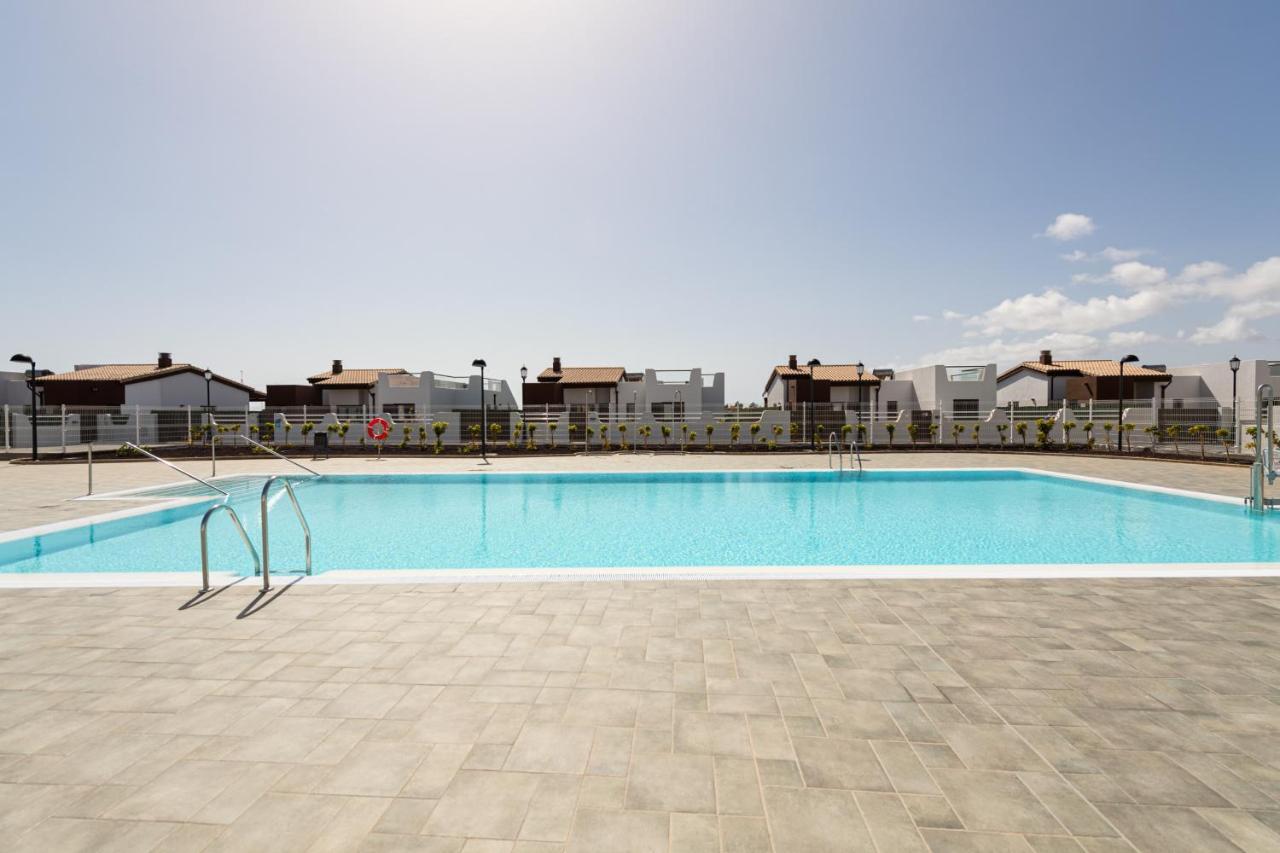 Homeforguest Apartamento En Residencia De Lujo Con Terraza Y Piscina La Guirra Exterior photo
